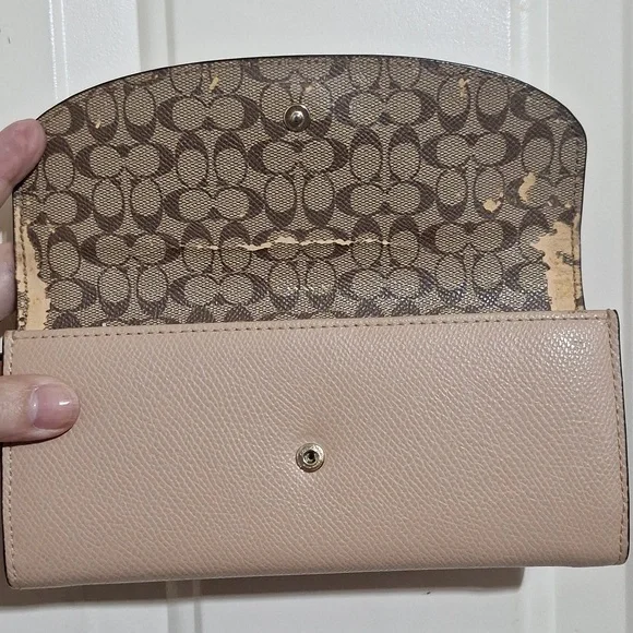 Coach Tan Leather Wallet - Picture 6 of 8